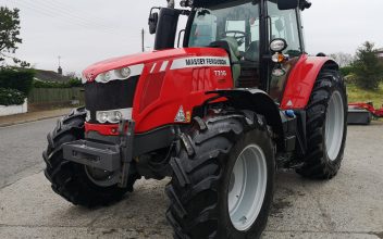 AGRICULTURE MASSEY FERGESON TRACTOR